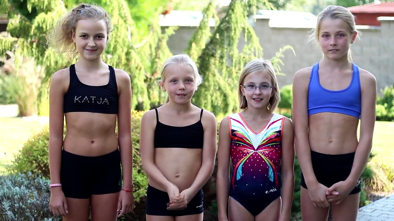 СУМАСШЕДШИЙ ГИМНАСТИЧЕСКИЙ ЧЕЛЛЕНДЖ НА МЫЛЬНОМ МАТЕ !