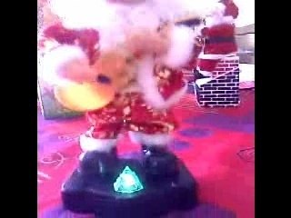 pere noel musical twist 22 cm