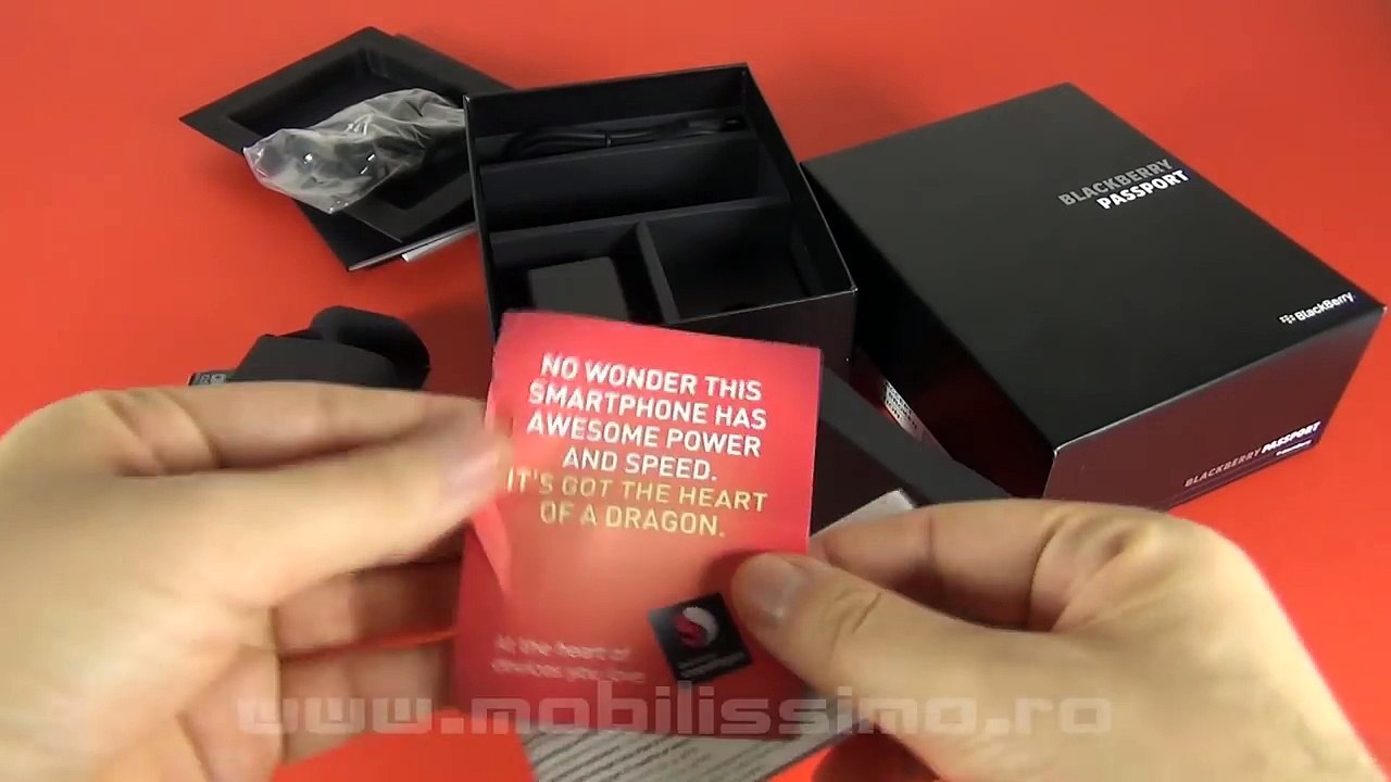 BlackBerry Passport Unboxing în Limba Română - Mobilissimo.ro
