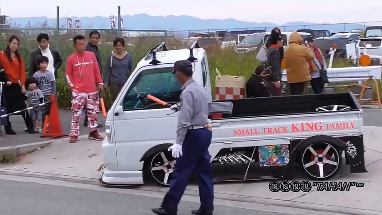 KEREN MODIFIKASI MOBIL PICK UP.
