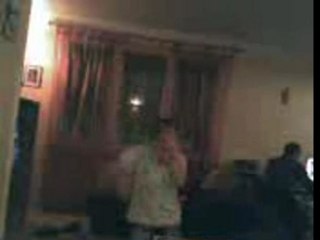 tecktonik moi dans mon salon