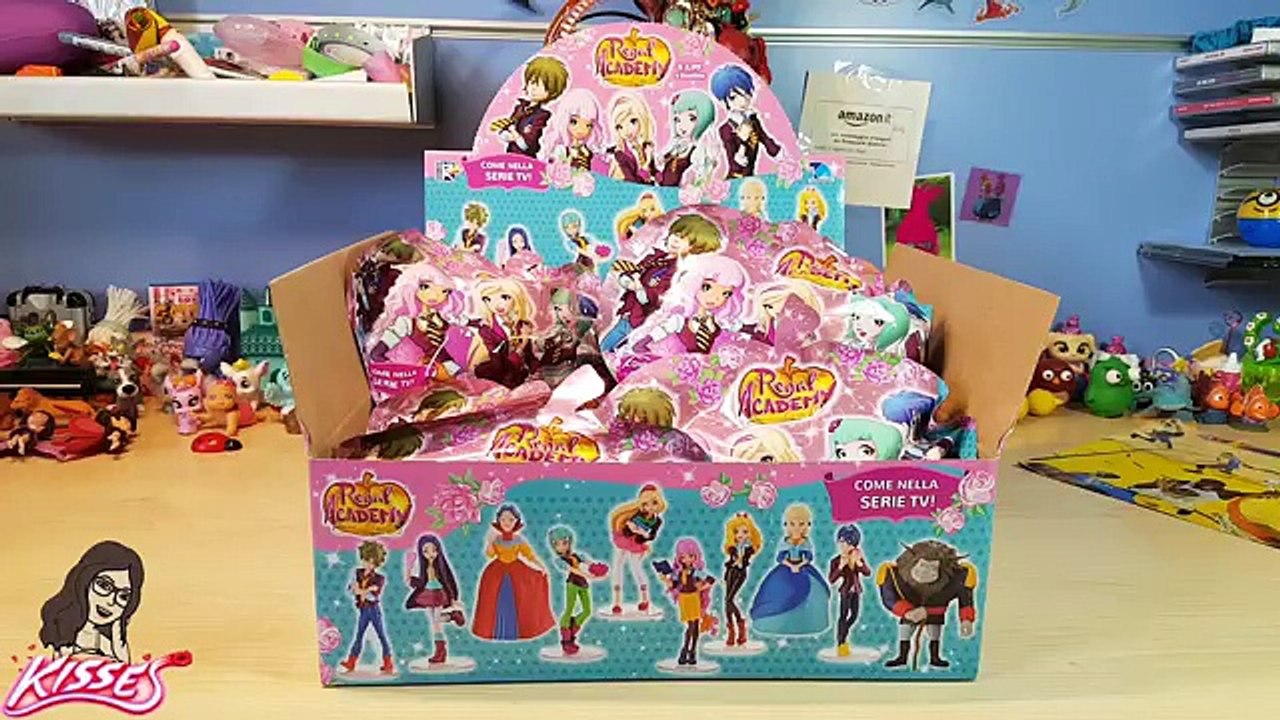 EDICOLA #131: REGAL ACADEMY (by Giulia Guerra)