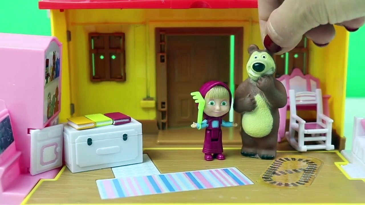 Maşa Küçük ve Sihirli Değneği ile Neler Yapıyor? Maşa ile Koca Ayı Çizgi Filmler