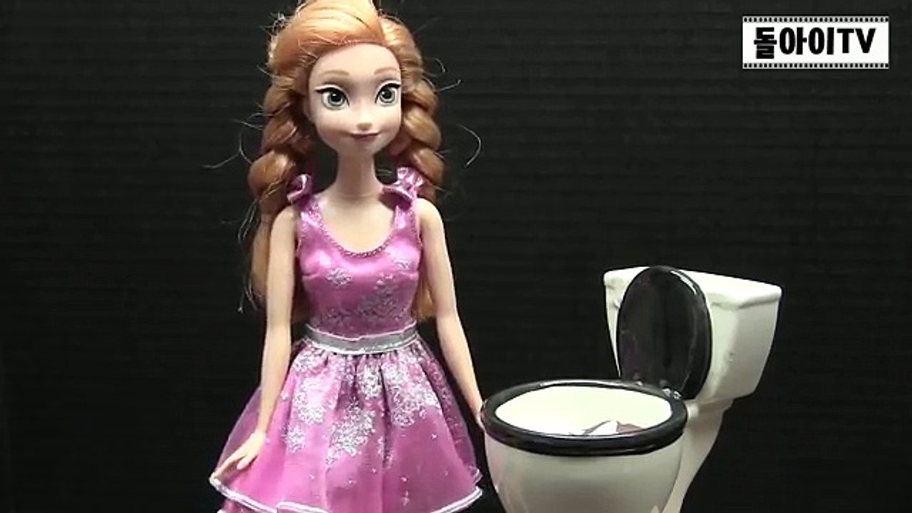 No Toilet paper 똥쌌는데 휴지가 없다? 배트맨 인형극 Batman puppet show
