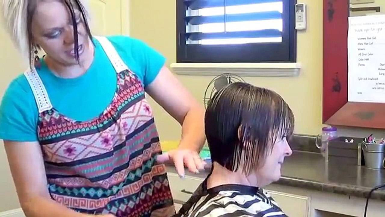 How to style short hair and angled bob hairstyles