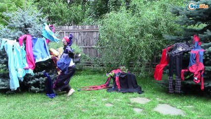 Joker w/ Maleficent vs Pink spidergirl, Frozen Elsa, Giant foot Superhero Fun Episode 144