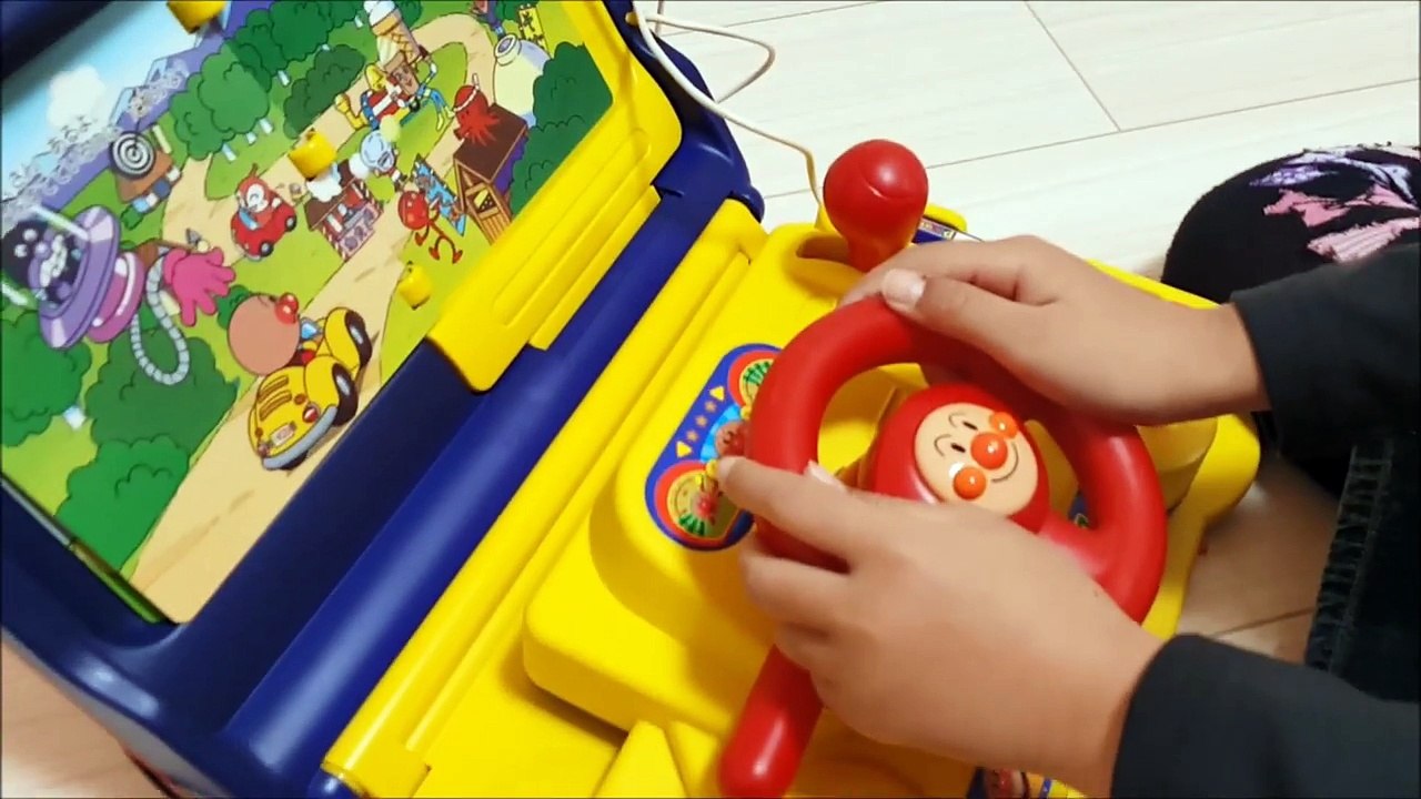 懐かしいアンパンマンのテレビゲームをしたよ！アンパンマン アニメ＆おもちゃ