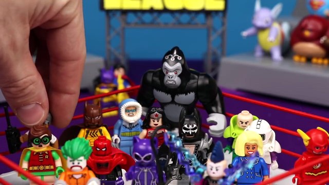 The LEGO Batman Movie Shake Rumble Game with Lego Batman Blind Bag MiniFigures by KidCity