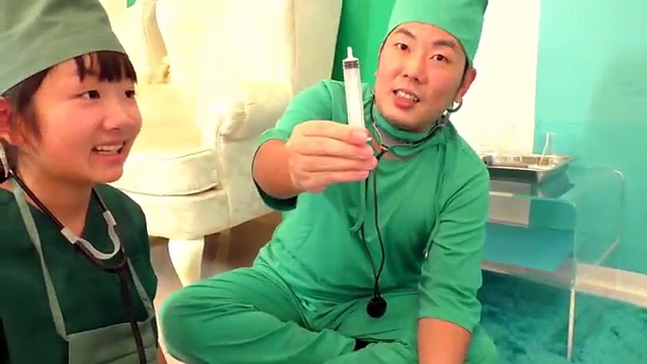 ★脳のお医者さんごっこ「頭のケガは脳外科で治そう！」★Otolaryngology pretend★