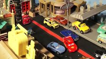 Pixar Cars Lightning McQueen VS Mater in the Willys Butte Challenge with Off Road Lightning McQuee