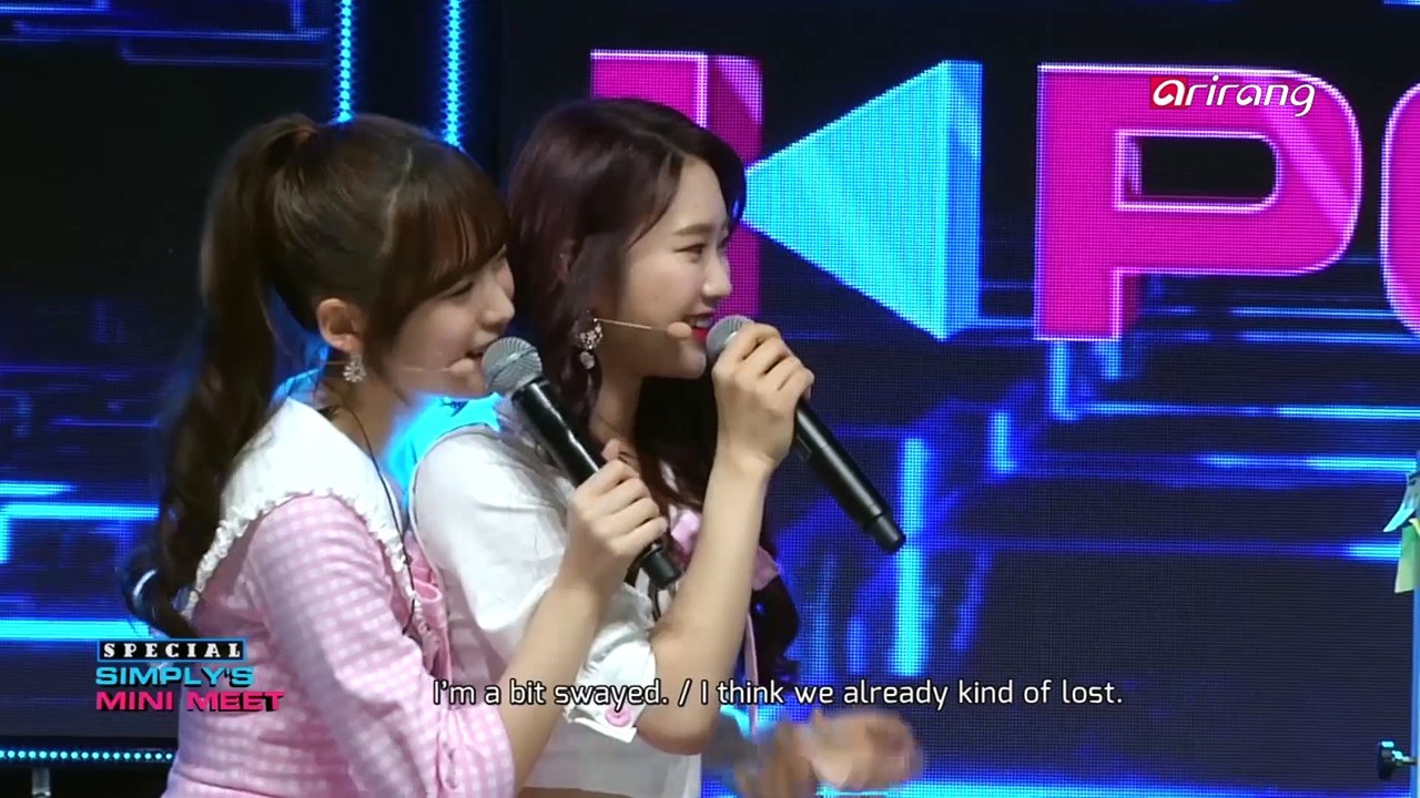 [Simply K-Pop] OH MY GIRL(오마이걸) _ SIMPLY'S MINI MEET _ Ep.285 _ 100617
