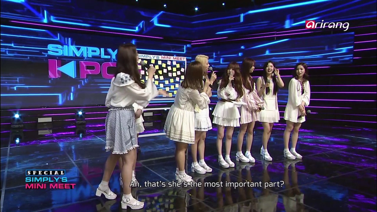 [Simply K-Pop] Lovelyz(러블리즈) _ SIMPLY'S MINI MEET _ Ep.285 _ 100617