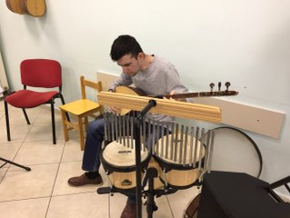 Otizmli Murat 10 Farklı Enstrüman Çalıyor