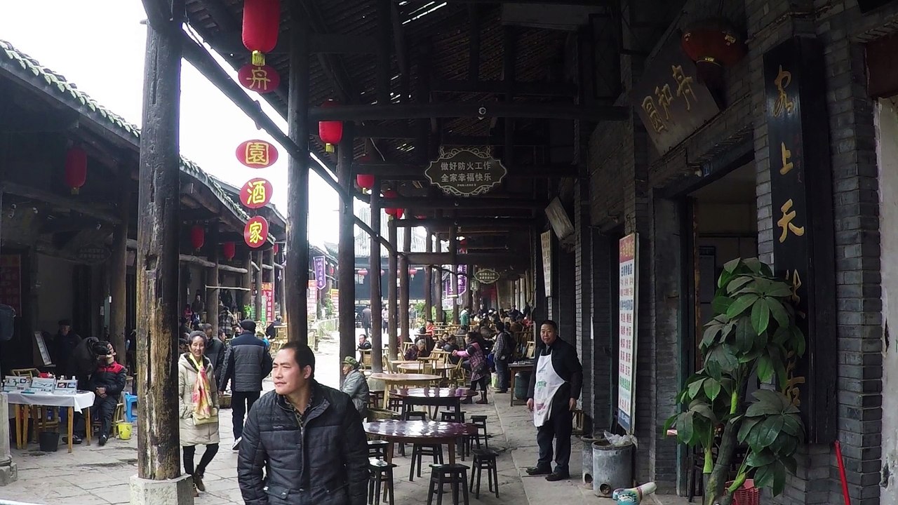 Chine : VIDEO village du Sishuan