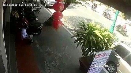 Cement Mixer Truck Loses Control And Crashes Through Restauant