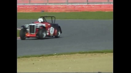 MG T Types MGCC Silverstone 29 March 2014 _ Motor Racing Videos-pCo-nicQGAg