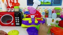 ¡Cocinita Peppa Pig del cole Nenuco! La bebé Lucía en el comedor Juguetes de Peppa Pig en español