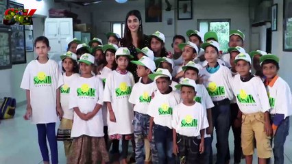 FULL ENTERTAINMENT - FLYING KISS