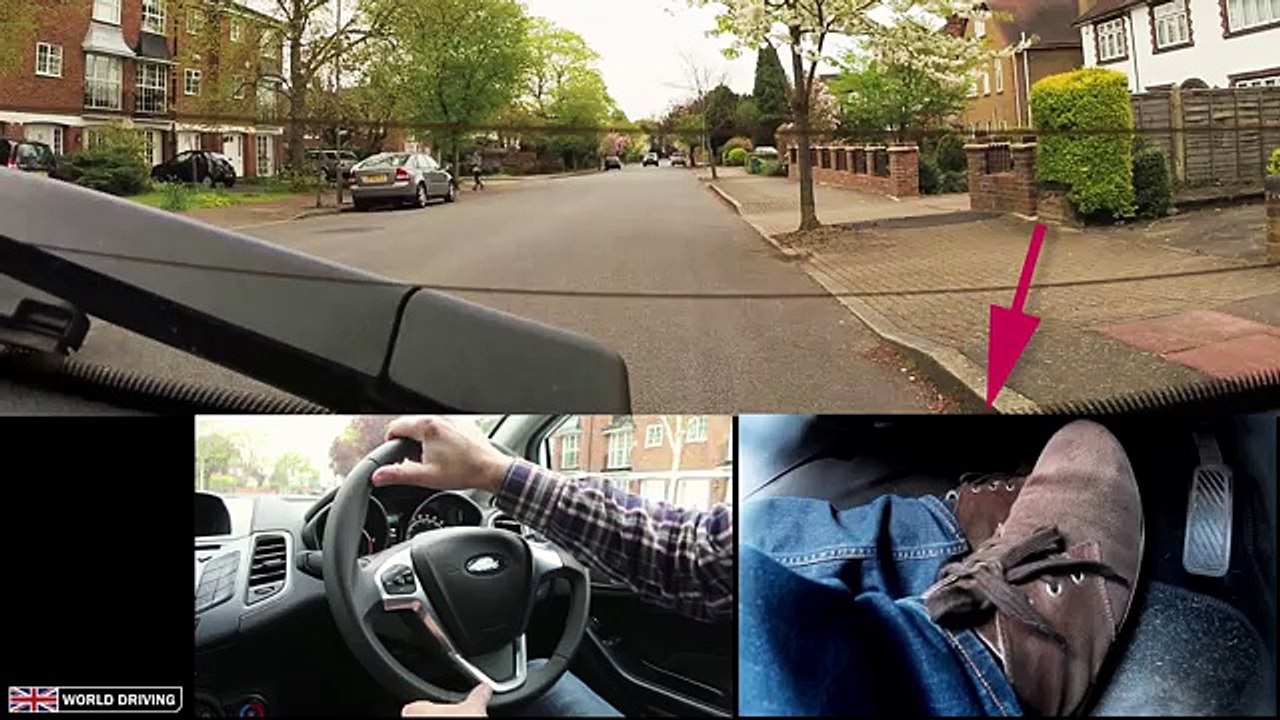 How to reverse a manual car - Clutch control in reverse