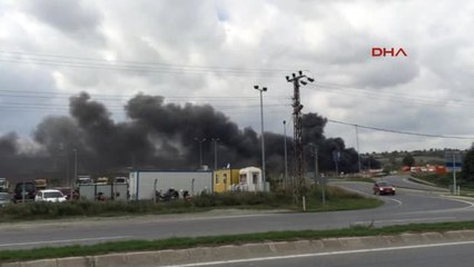 Tekirdağ Ateşe Verilen Kamyon Lastikleri Endişe Yarattı