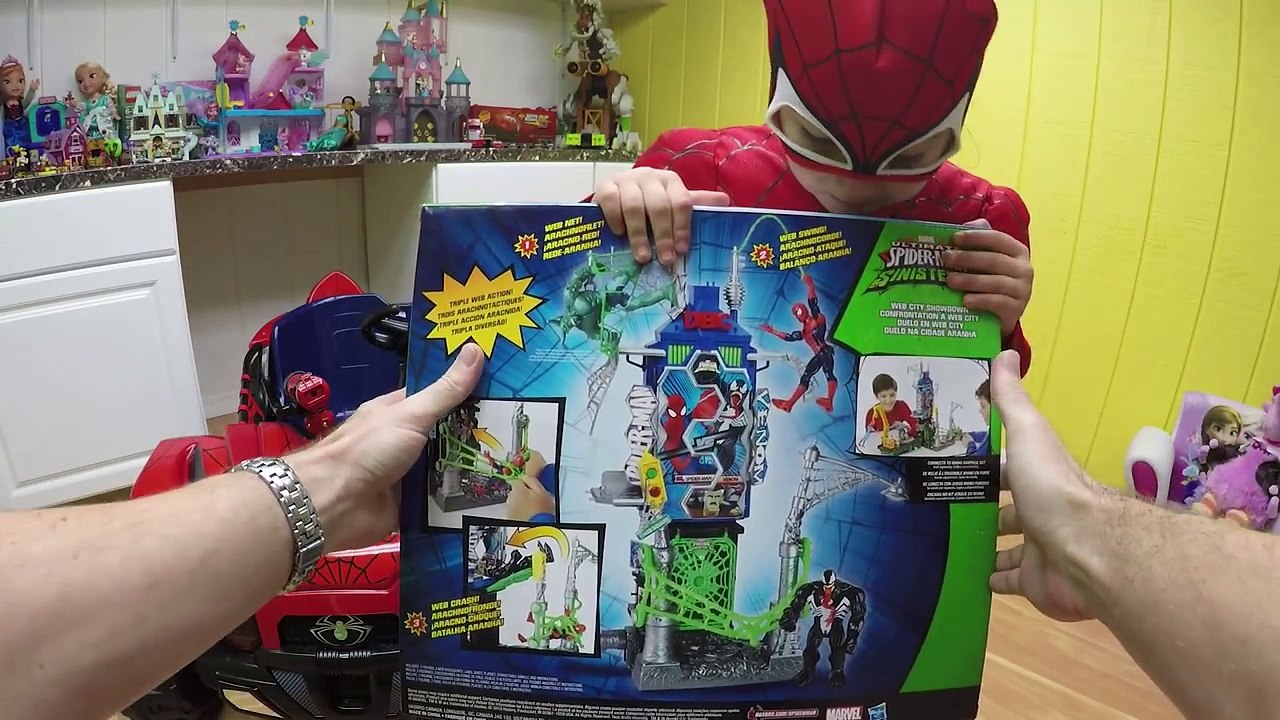 GIANT SPIDERMAN SURPRISE EGG Unboxing Dynacraft Ultimate Spider-Man Ride On & Joker in Real Life