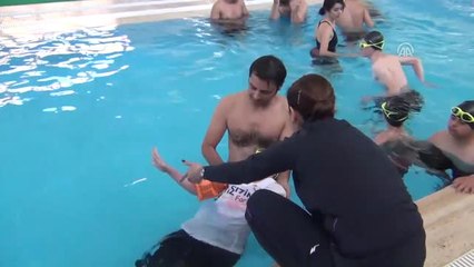 Engelleri Yüzerek Aşalım" Projesi
