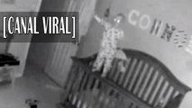 Madre revisa monitor de su bebé y quedó aterrorizada | Videos de fantasmas reales | Videos de terror