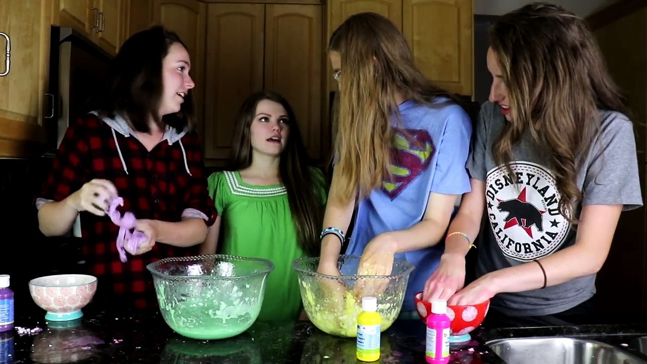 MAKING SLIME AT 3 AM WITH FRIENDS! / AllAroundAudrey