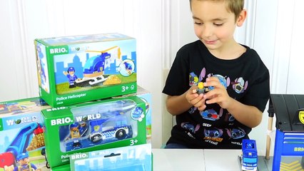 JOUETS - Policier Swan met le Voleur en Prison ! - CIRCUIT POLICE BRIO WORLD
