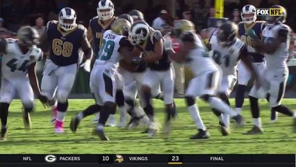 Todd Gurley powers his way for 15 yards and the first down