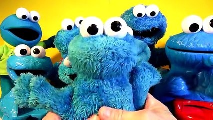 Cookie Monster Collection and Cookie Monster Basketball Building Set by Kid KNex