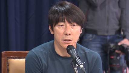 '평가전 참패' 신태용 감독 귀국..."더 좋은 팀 만들겠다" / YTN