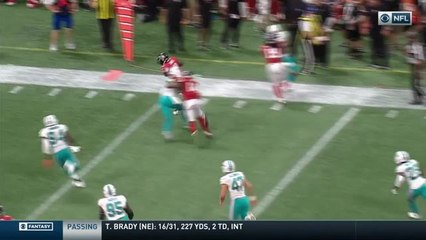 Julio Jones turns short pass into 18-yard catch-and-run