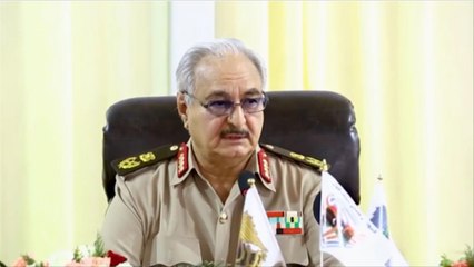 حفتر يشكك في الحل السياسي ويلوح بالحسم العسكري