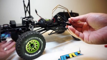 No More Body Roll ! - Axial SCX10 II Swaybar Quick Disconnect - JPRC Monster Energy Jeep Cherokee