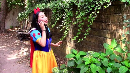 Snow White Baby becomes Bad Baby w/ Frozen Elsa, Spiderman, Maleficent, Vampire
