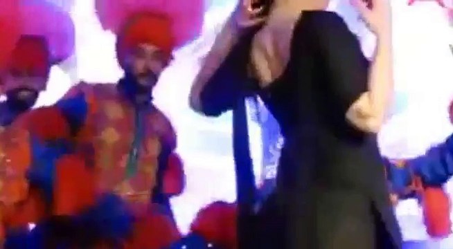 Punjabi Hot orchestra dancer tanu brar