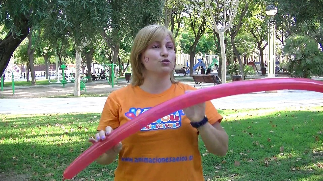 Cómo hacer una corona muy fácil y rápido con globos de globoflexia