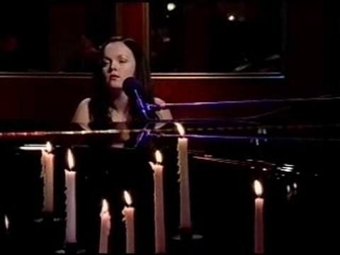 What Child Is This (Greensleeves) - Allison Crowe live tv