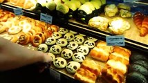 Japanese Bakery & Fish Buffet?【日本のパン屋と魚売り場】日英字幕