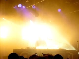 DJ Pone - Dans Le Club (live) @ Confort Moderne