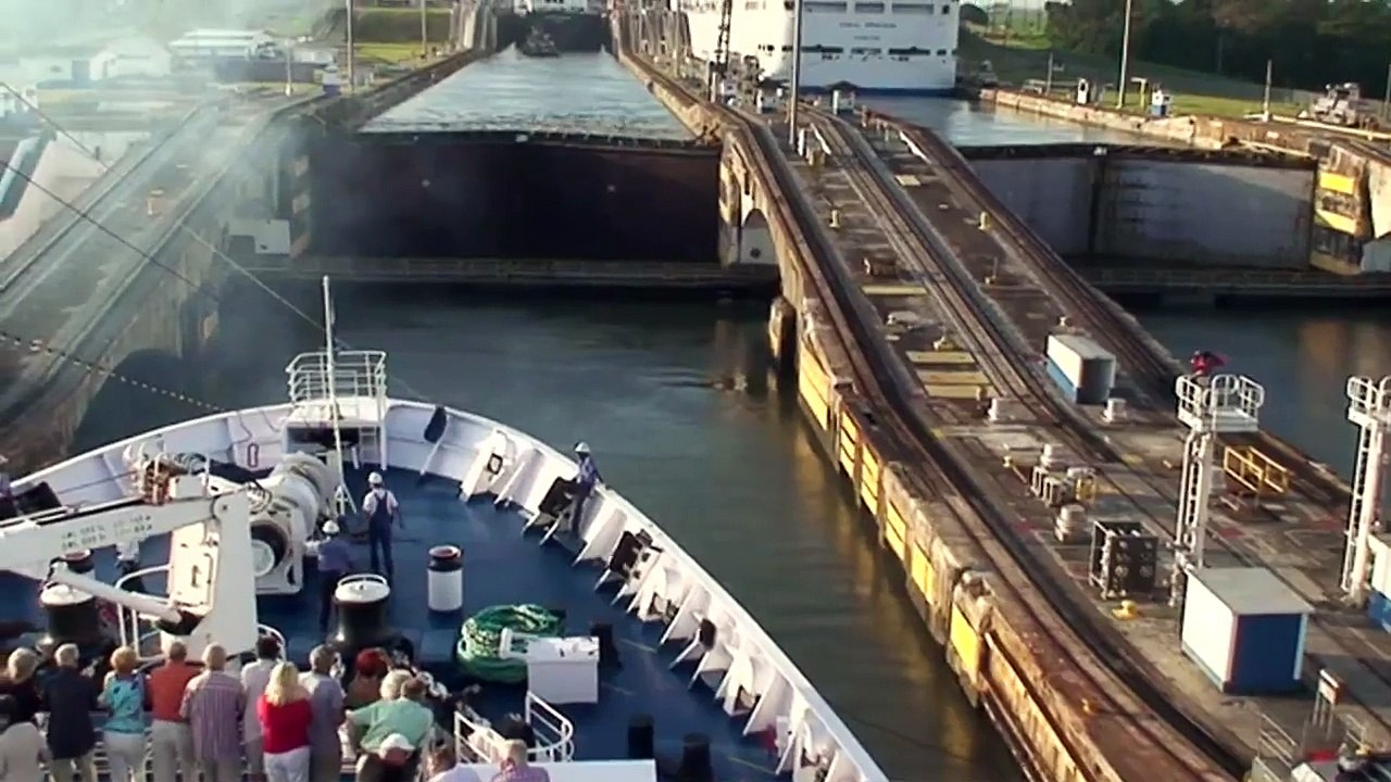 Panama Kanalı gemisi tarafından Seyahat