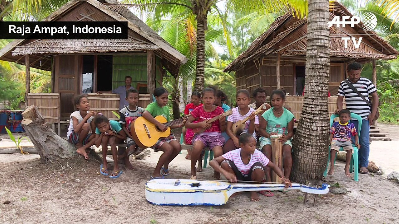 Poor education a gloomy reality in Indonesian paradise