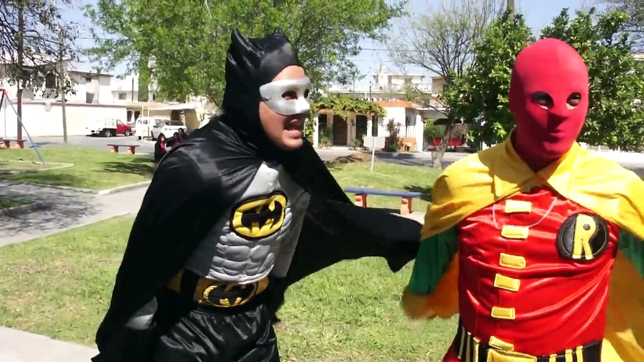 Lego Batman y La Liga De La Justicia con Manito y Maskarin