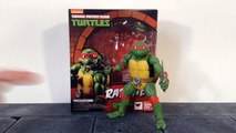 Bandai Tamashii Nations Teenage Mutant Ninja Turtles TMNT RAPHAEL Action Figure Review Toy Review