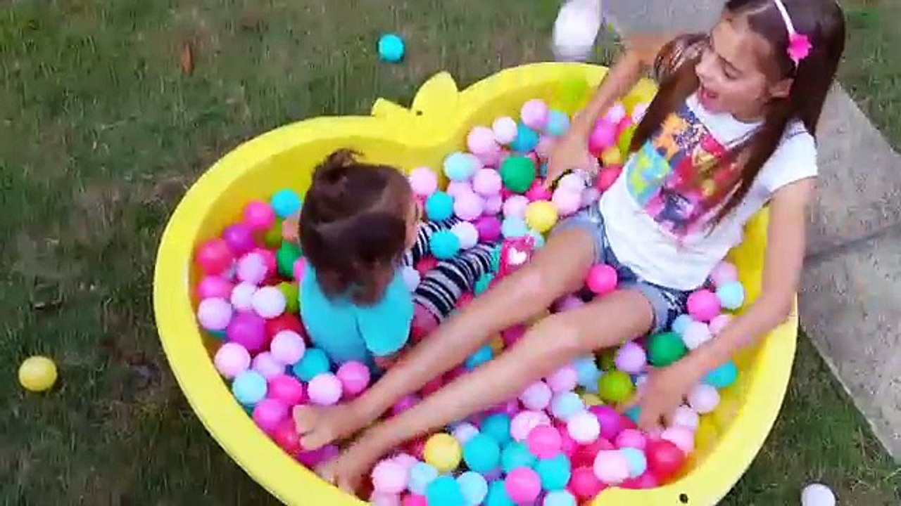 Bad Baby Emily Transforming Toys / Magic Balls Pool Bus and Fun