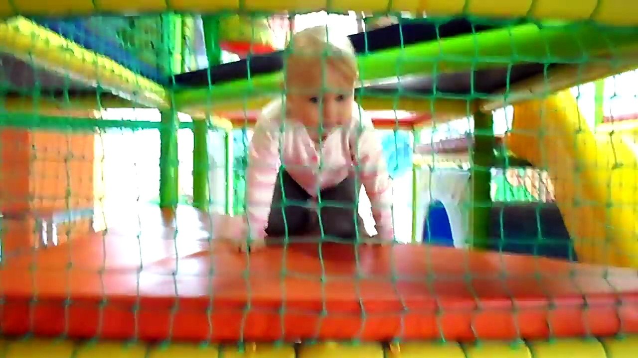 Entertainment for kids Алиса в парке развлечений НикаЛэнд !!!