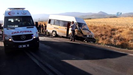 Mersin'de Trafik Kazası: 1'i Çocuk 10 Yaralı
