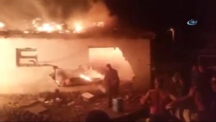 Gelibolu'da 2 Ev, 1 Ağıl Yandı: 6 İnek Telef Oldu