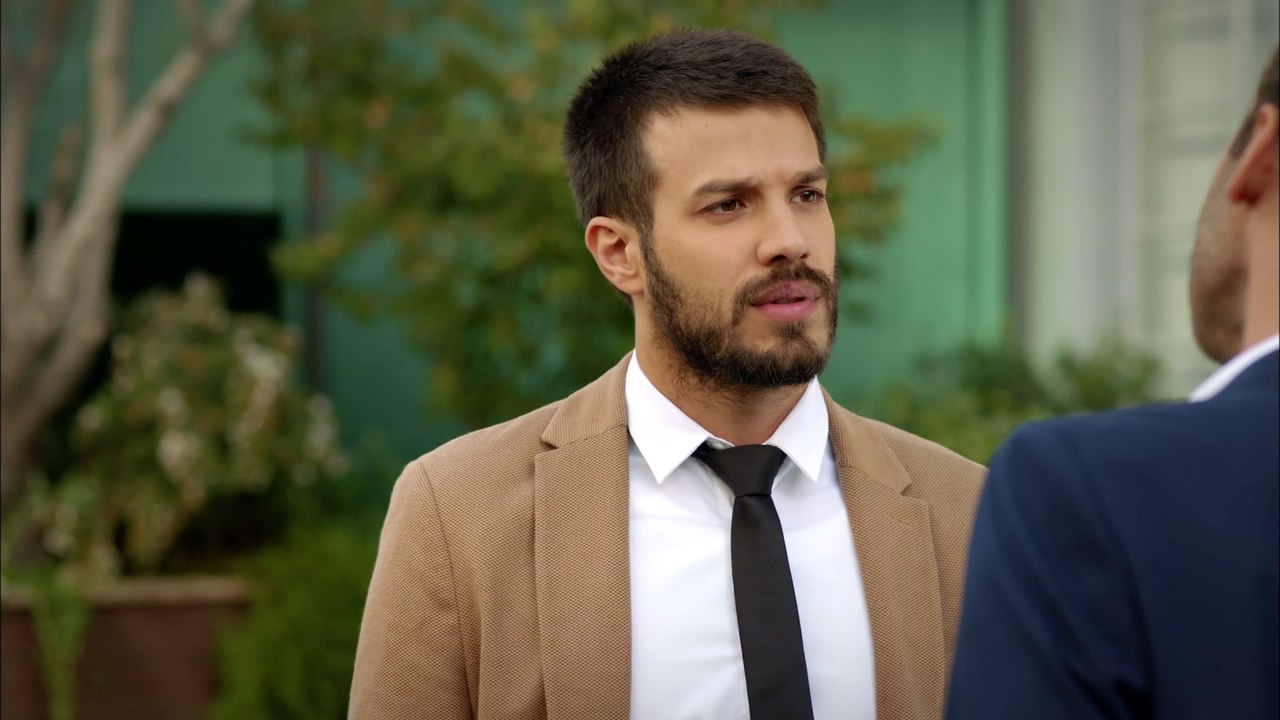 Ateşböceği 15. Bölüm Hakan Rest Çekiyor
